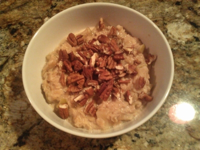 Apple pie oatmeal